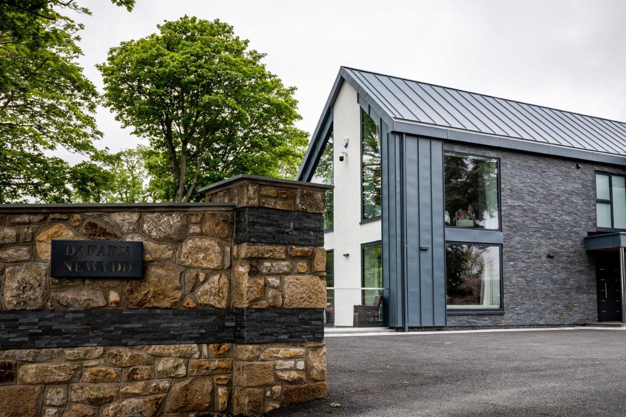 Dafarn Newydd Lodge Llangefni Exterior foto